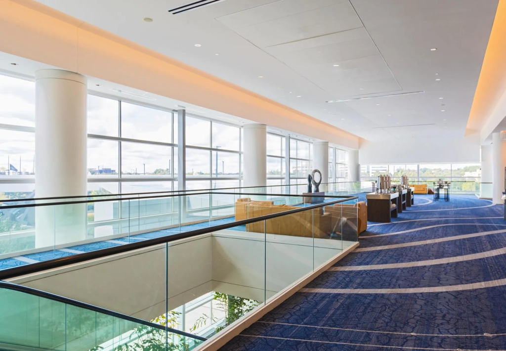 Renaissance Schaumburg Convention Center Hotel