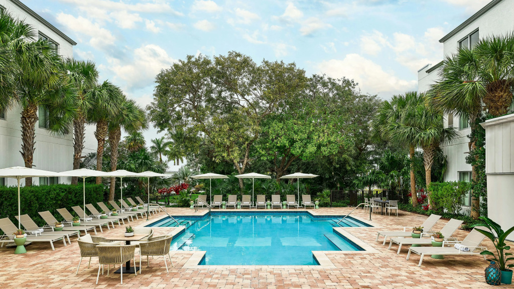 Faro Blanco Resort Marathon Florida Keys, Curio by Hilton