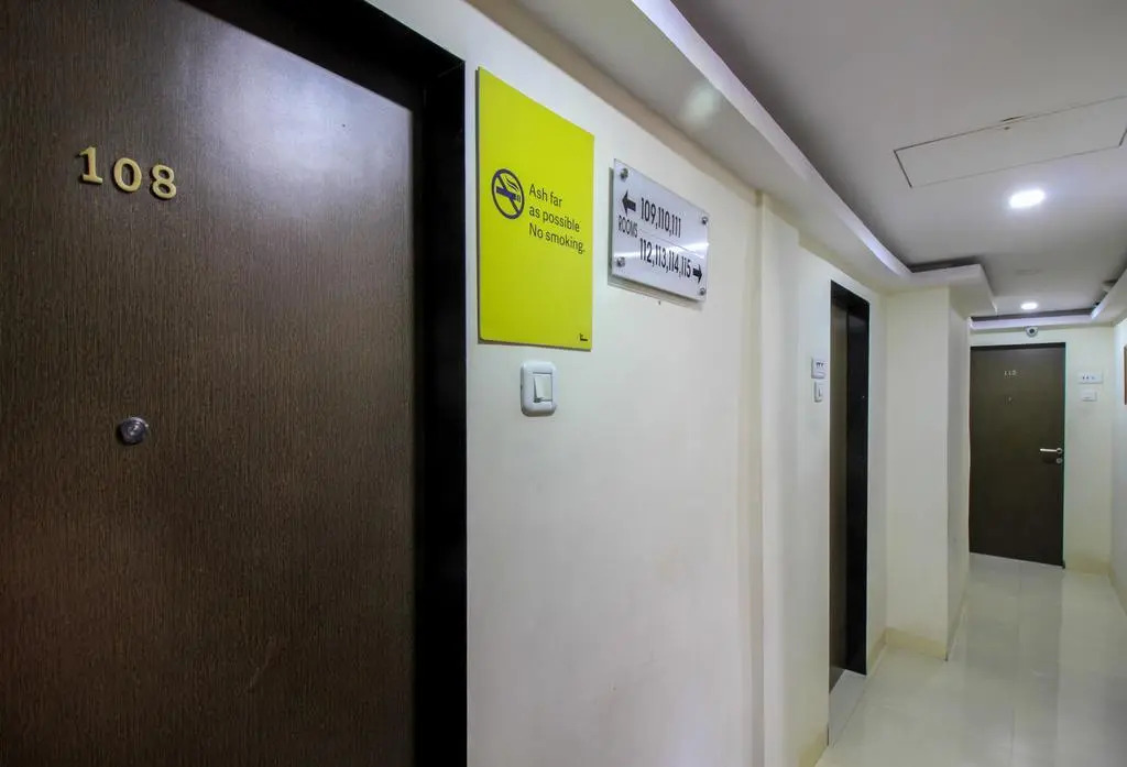 FabHotel Midaas Comforts