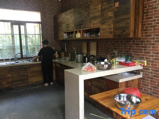 moyuanju Parent child group construction  sightseeing  hotel