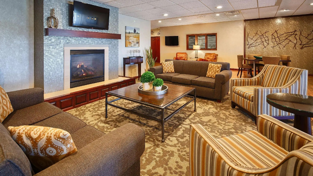 Best Western Plus Dubuque Hotel and Conference Center