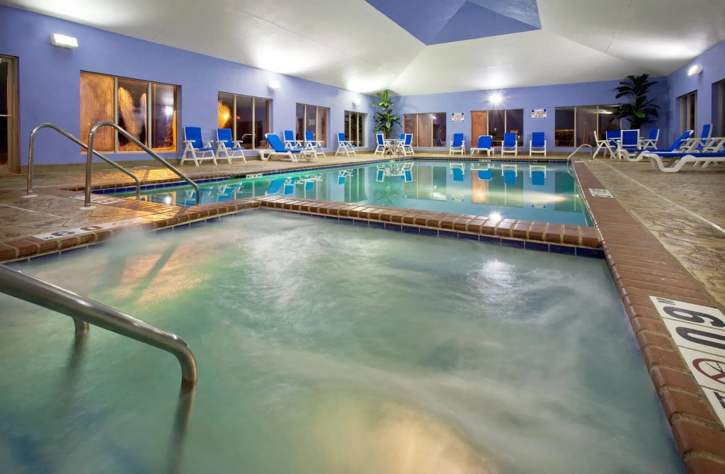 Holiday Inn Express Hotel & Suites Pleasant Prairie-Kenosha by IHG