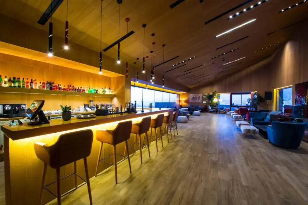 Oakridge Hotel & Spa