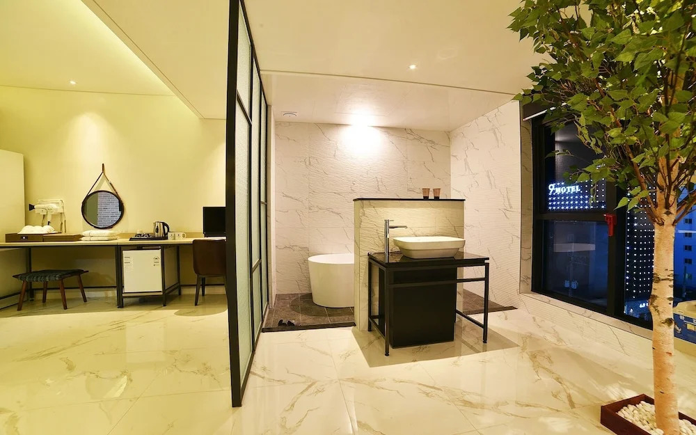 K Boutique Hotel