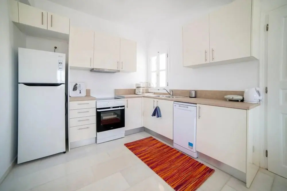 Deep Blue Villa With 4 Bedrooms in Paros