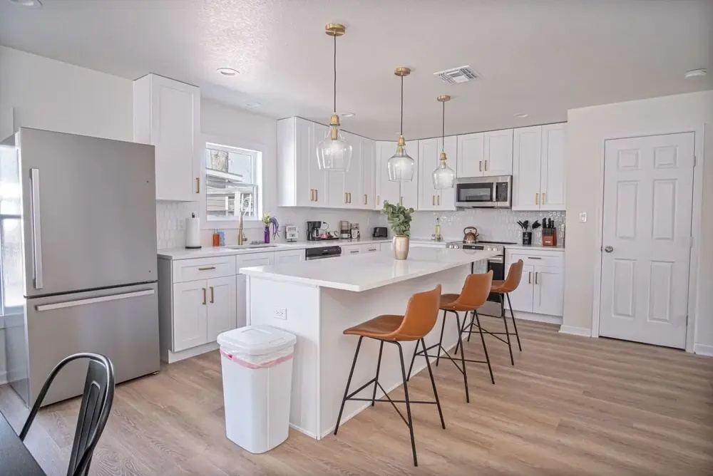 Create Memories 4BR3BA Near Riverwalk Downtown