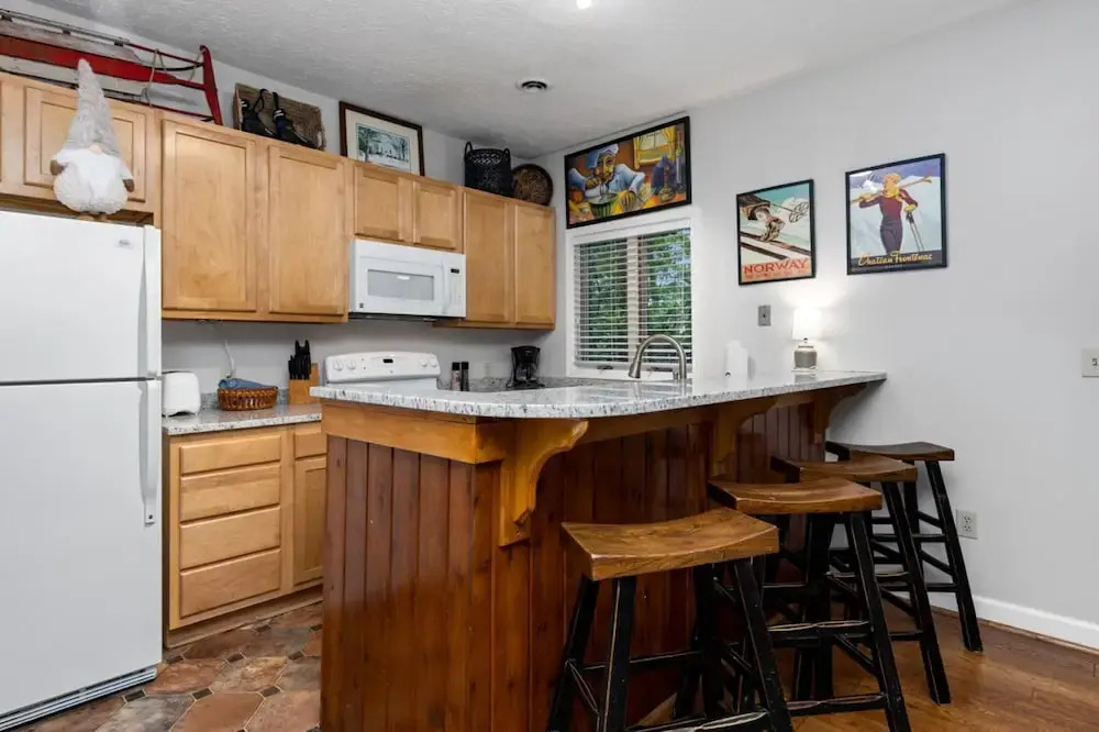 Condo at Wintergreen Walk to Slope Pool Access