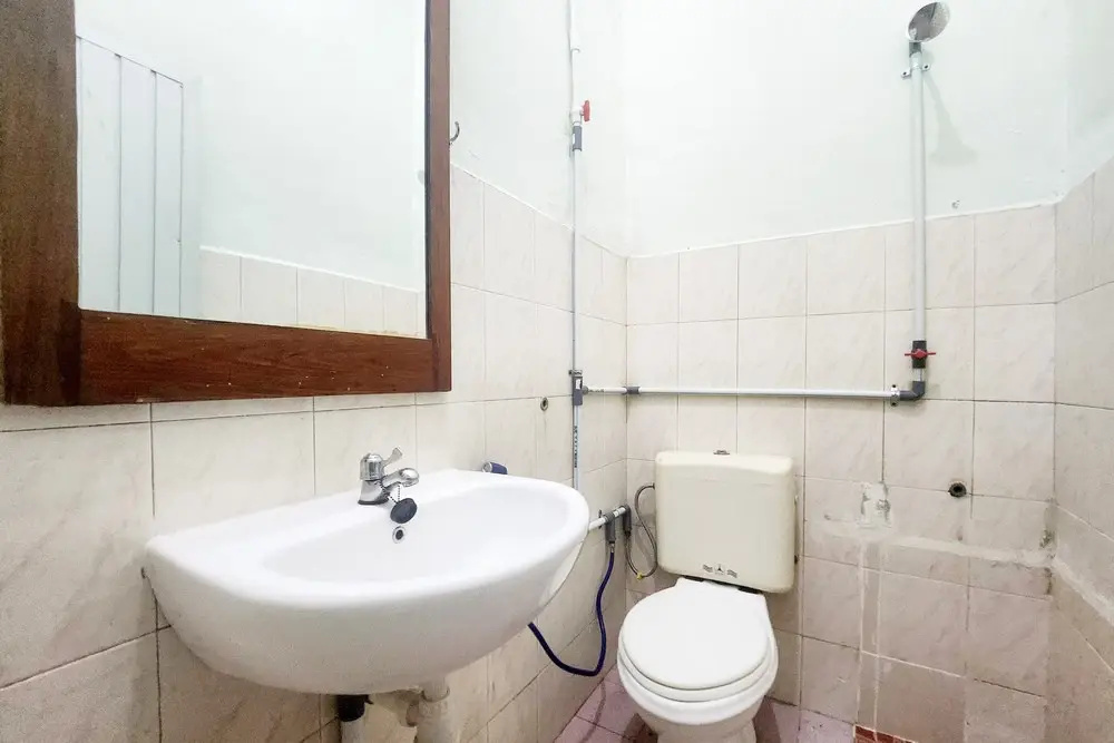 RedDoorz Syariah Near Pelabuhan Sri Bintan Pura Tanjungpinang