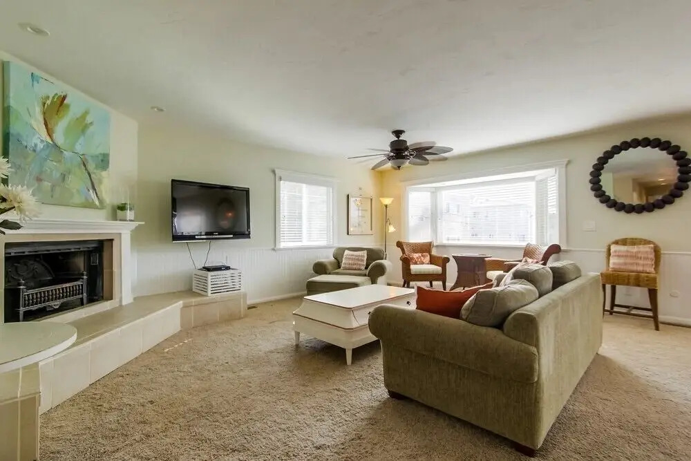 Big Pearl 2 Bedrooms 2 Bathrooms Condo