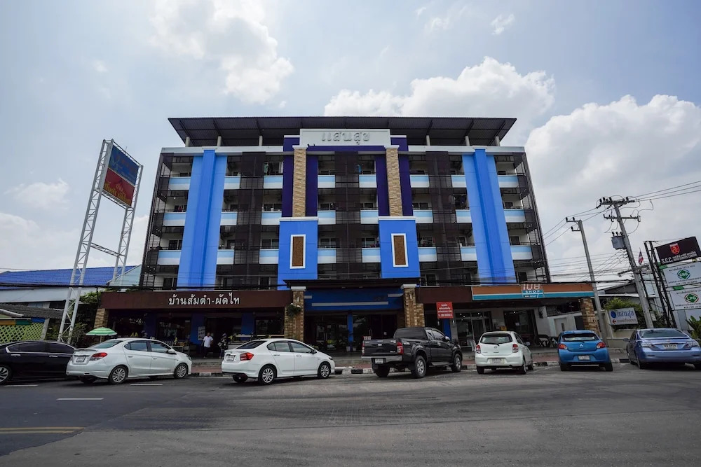 Sansuk Apartment