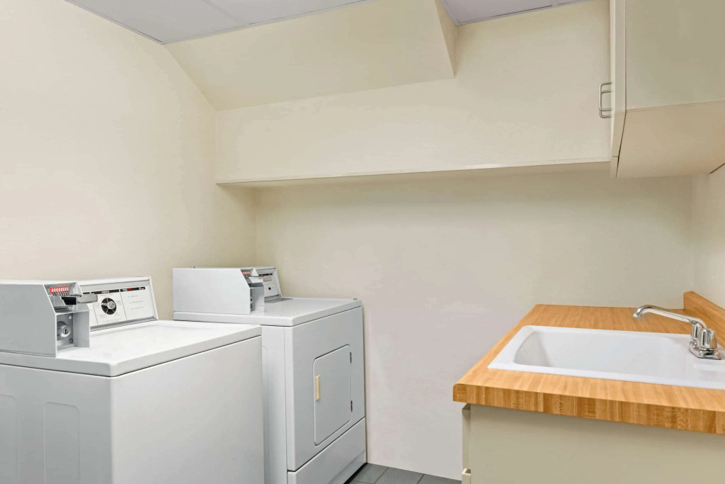 AmericInn by Wyndham Detroit Lakes