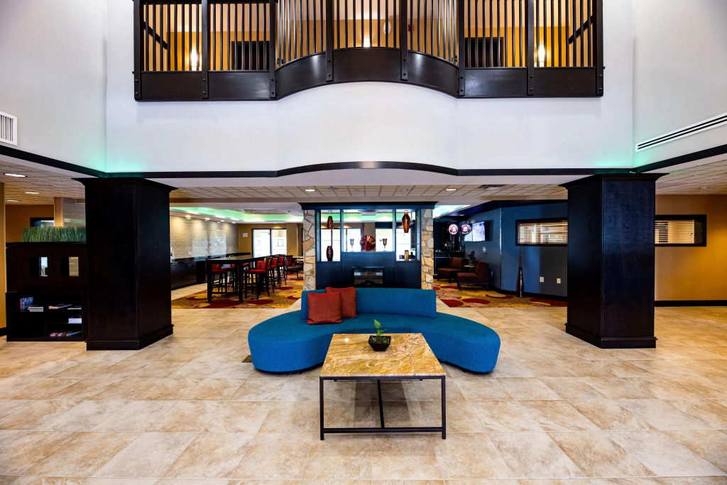 Holiday Inn Express & Suites Raleigh West - Lenovo Center by IHG