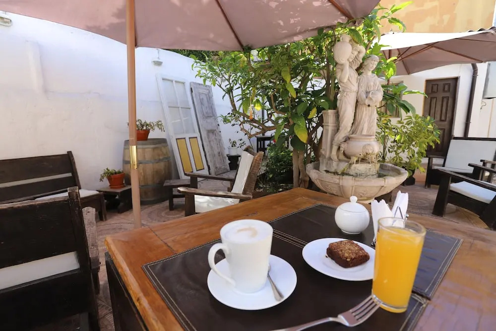 Hostal La Serena