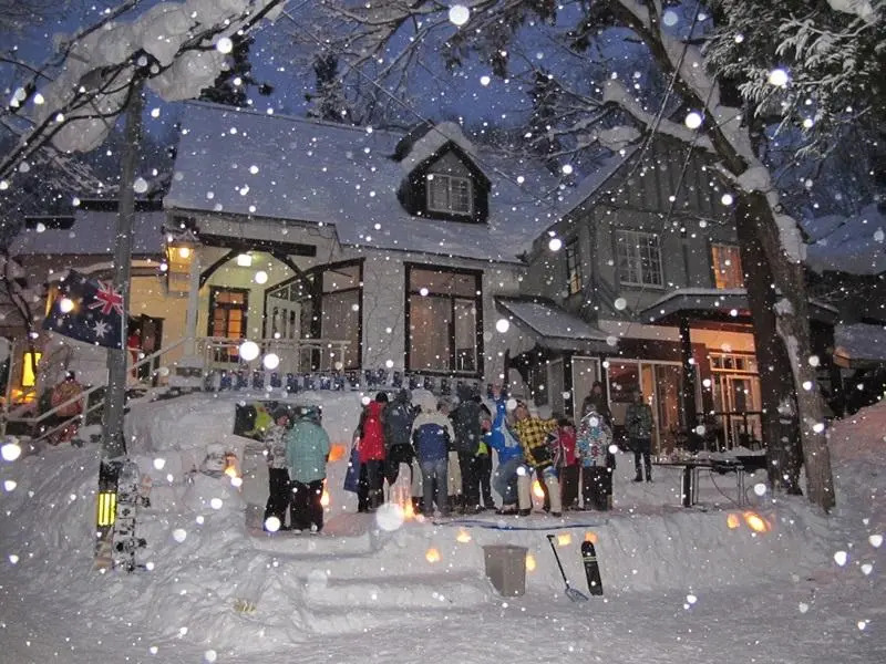 Wind Jacket Lodge