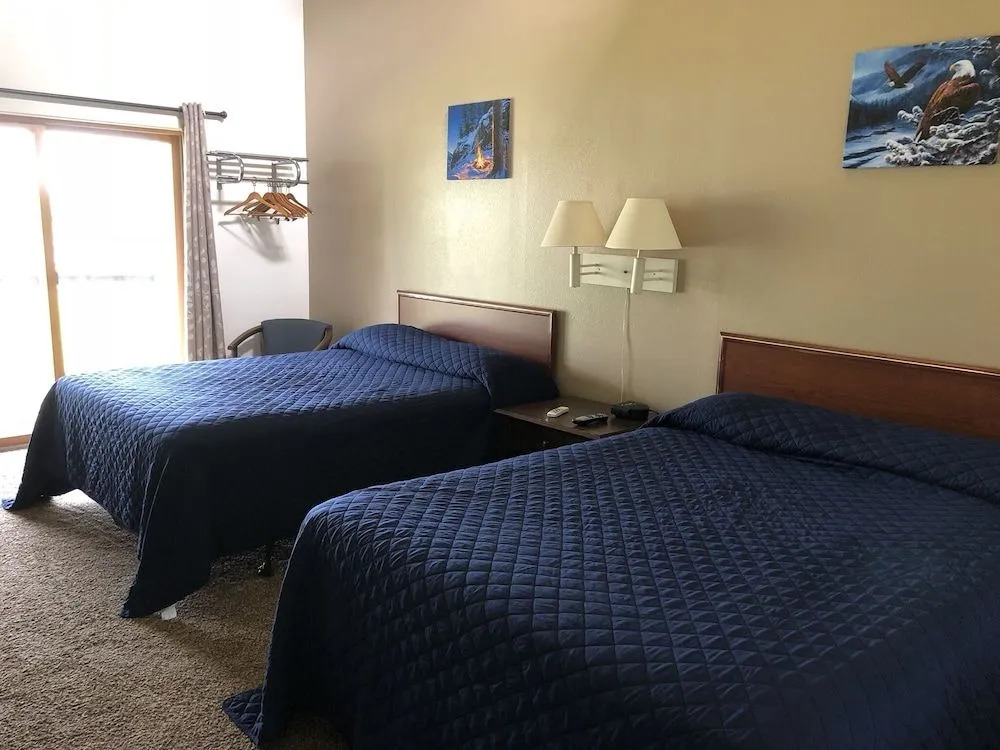 Blue Moon Resort & Motel
