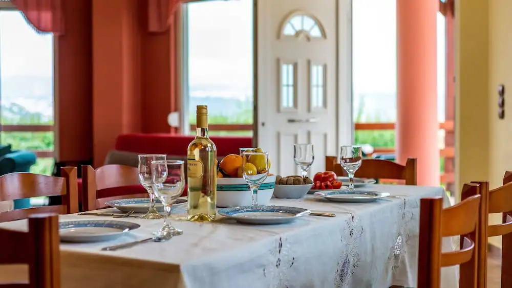 Villa Helen 200m from the beach in Tersanas BY APOKORONAS-VILLAS
