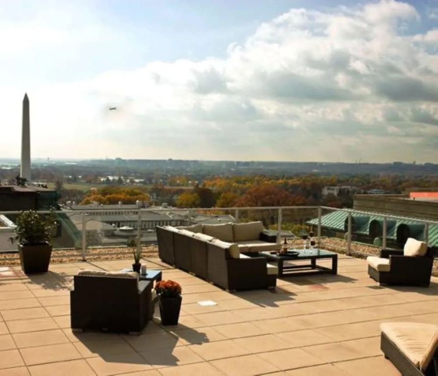 Bluebird Suites DC Financial District