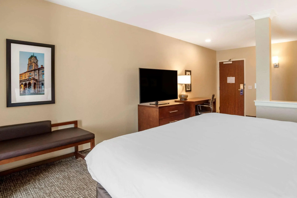 Comfort Inn & Suites Harrisonburg