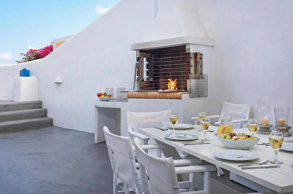 White Cave Private Villa