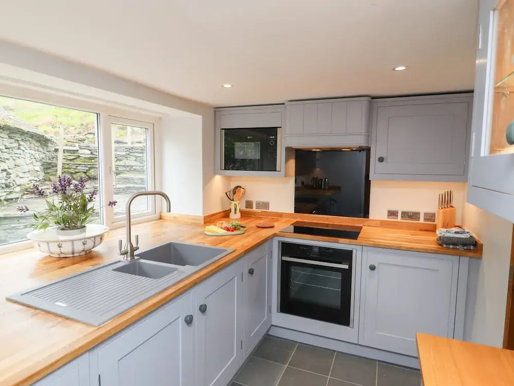 Weir Cottage