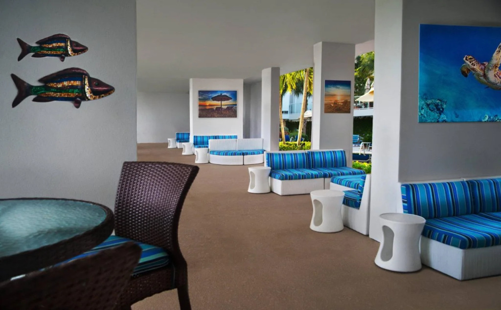 Marriotts Crystal Shores