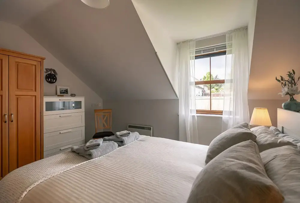 2 Bedroom Home in Kenmare With sea Views to Sleep 4