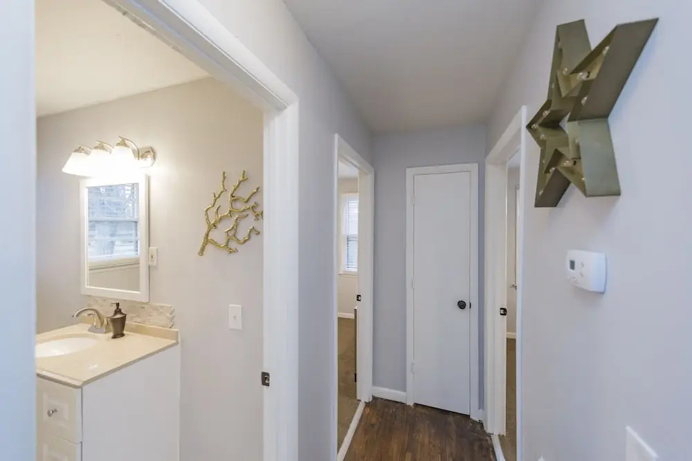 Savor the Homey Vibe at a Chilled Nest Five Min Downtown