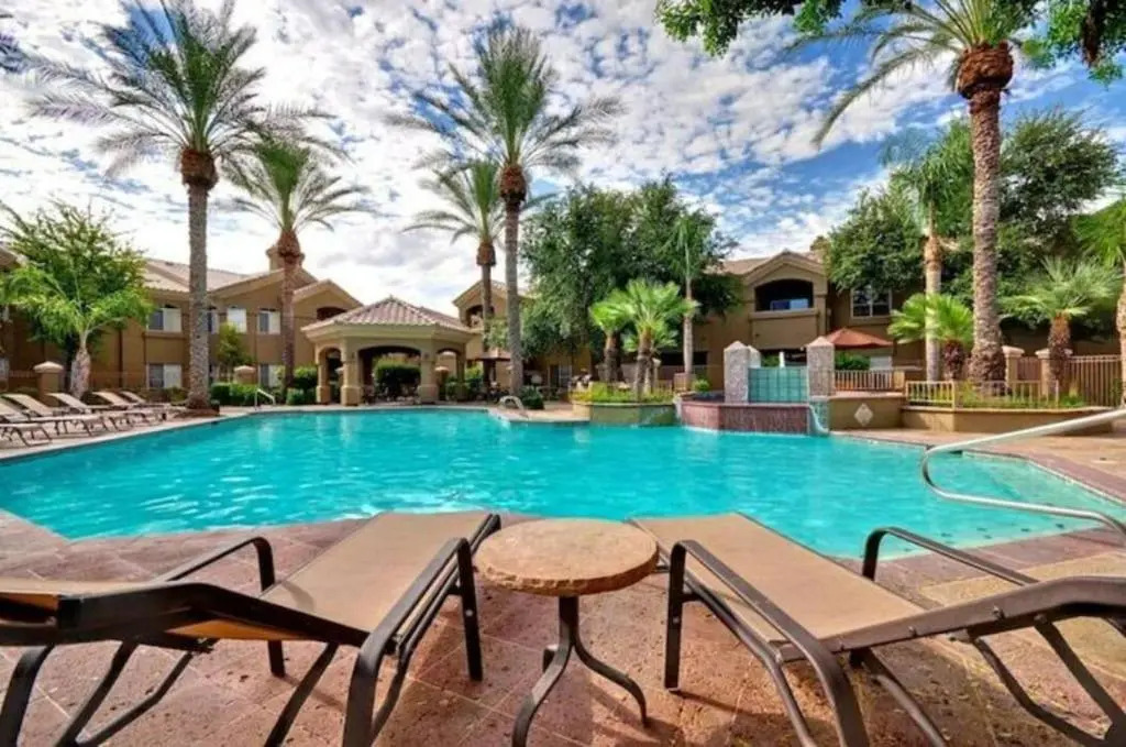 Cozy 1-bdrm Scottsdale Condo Next to Pool