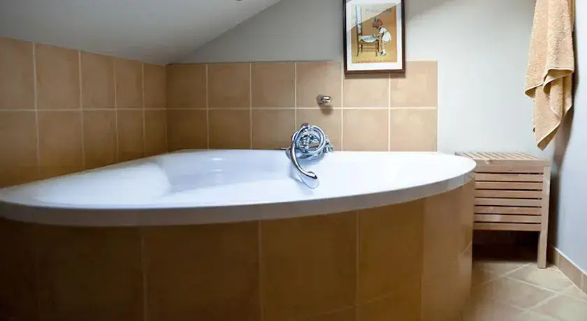 Villa B&B Guest House Modlin Airport