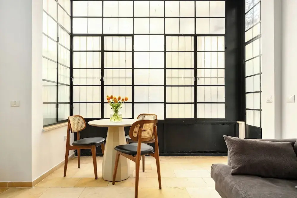Modern-Rustic Haven in the City by Sea N Rent