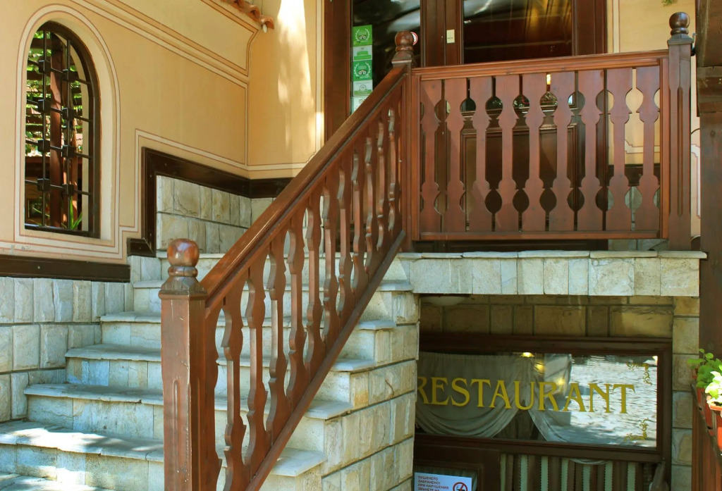 Family Hotel at Renaissance Square