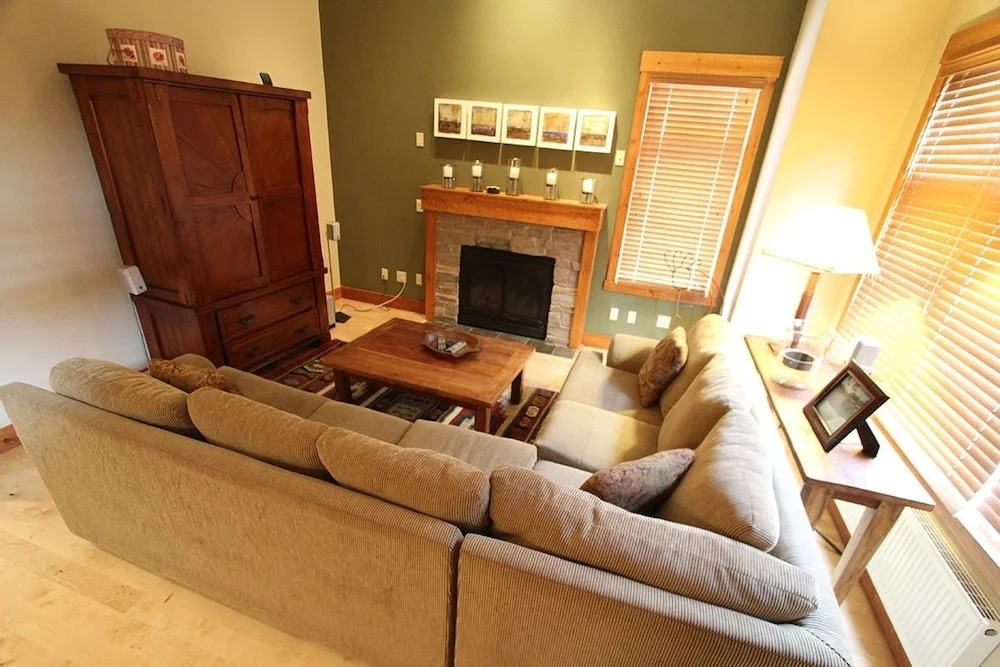 The Cabins 18 3 Bedrooms 2 Bathrooms Condo