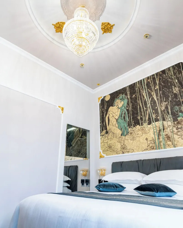 Queen Cattleya Suite