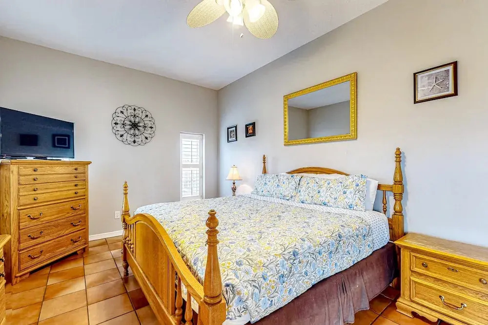 Tropical Gem w/ Courtyard & Large Deck Stroll 1 Block to Beach Boardwalk