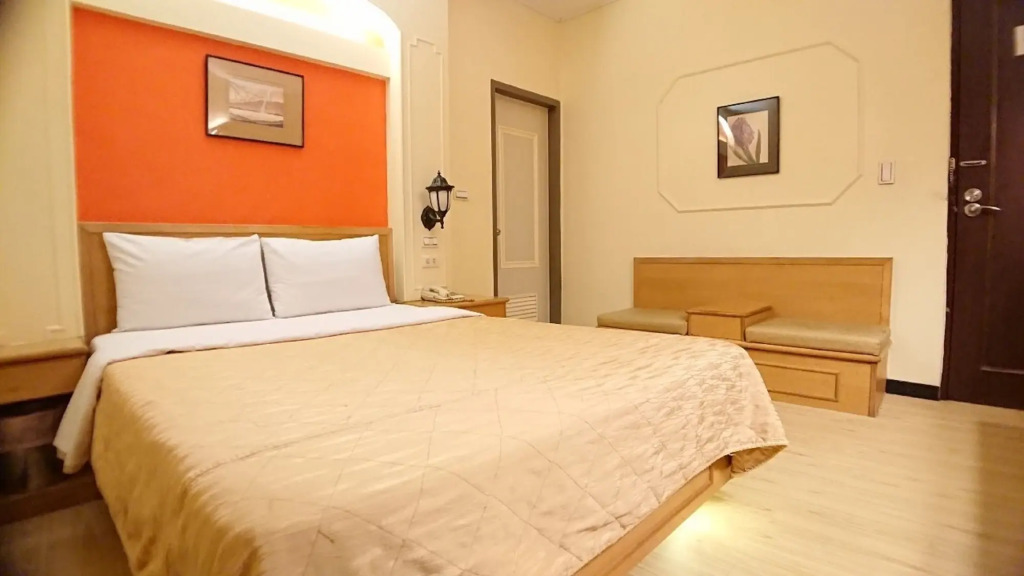 Yes Hotel