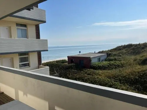 WoogeTraum - Traumwohnung mit Meerblick direkt am Strand