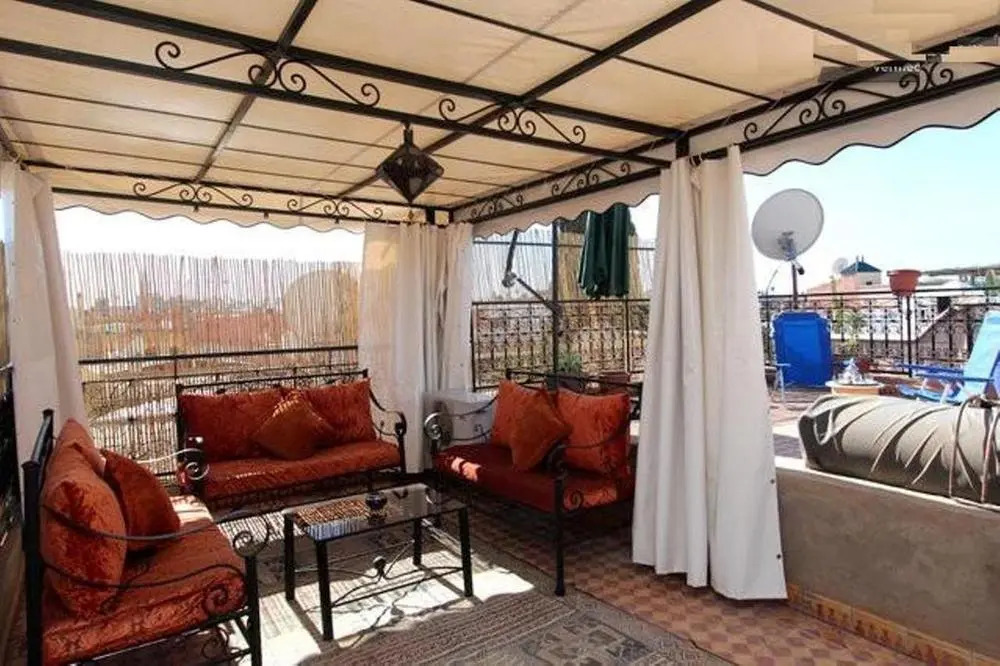 Riad For S