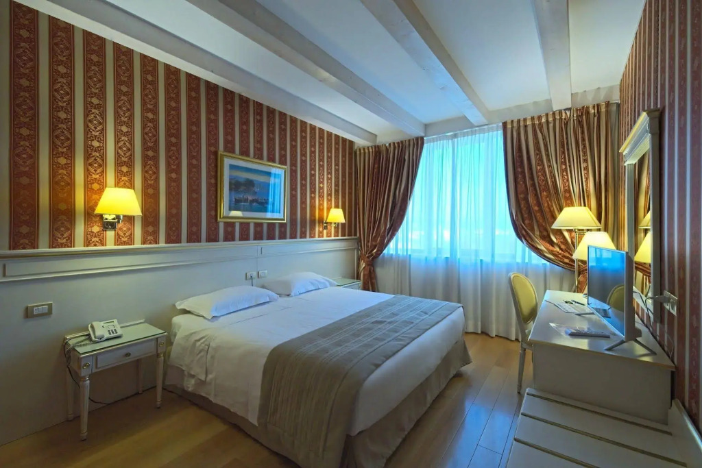 Noventa Hotel