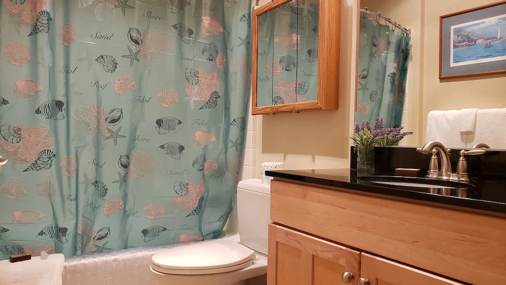 Riverview 2 Bedroom Condo