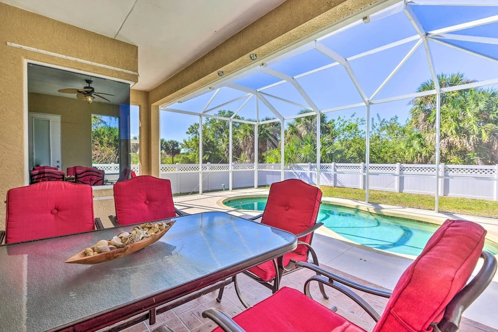 Rotonda West Home w/ Heated Pool, 5 Mi to Beach!