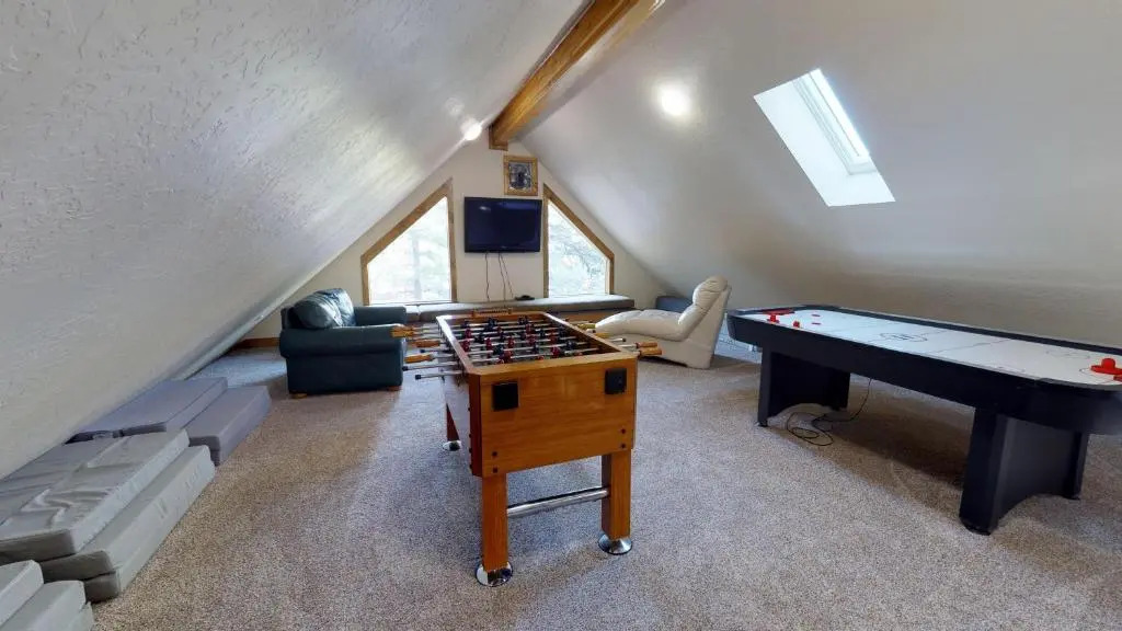Huge Lil' Cascade, Family Lodge, 4 floors, with Loft and Game Room