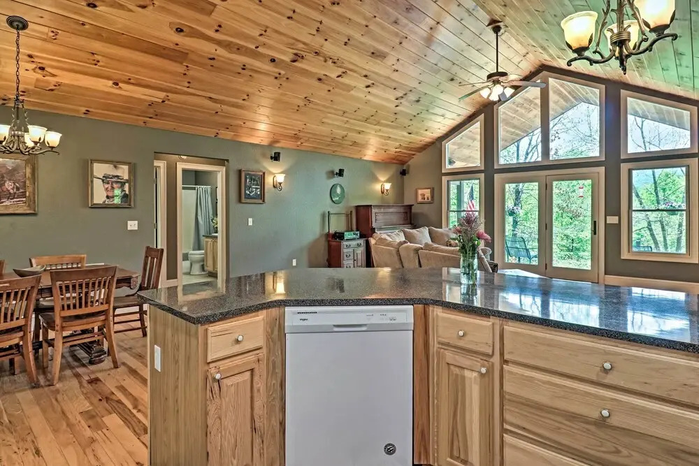 Private Bryson City Ranch Retreat w/ Mtn Views!