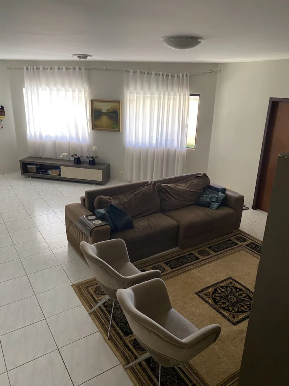 Sobrado - Px JK 5 quartos e 3 suites