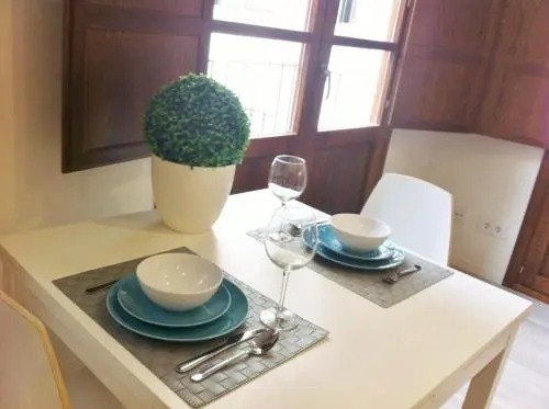 Superb Central Market Apt