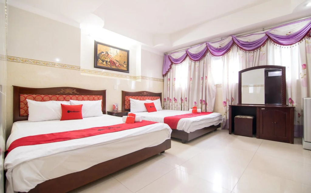 Palm Hotel - Hoang Dung