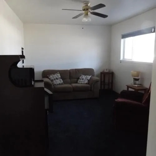 Lazy B Motel