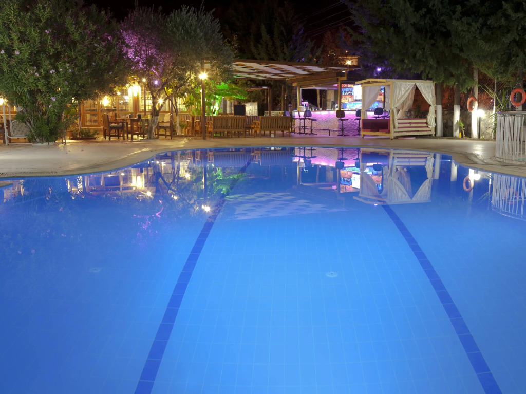 Gokcen Hotel & Apartments