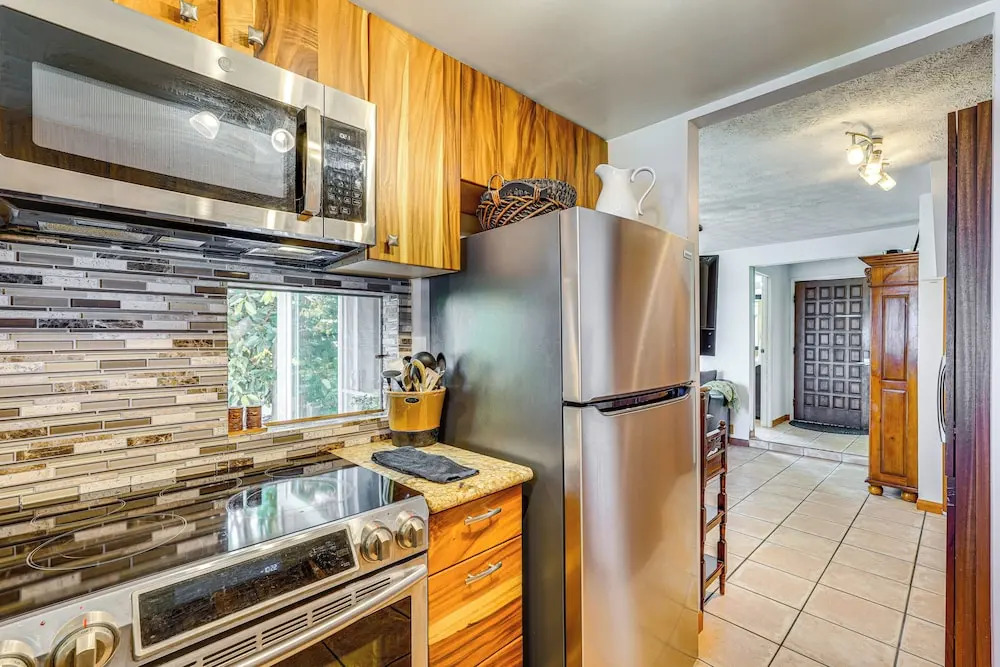 Ultimate Oceanfront Townhome w/ A/C On Kona Coast