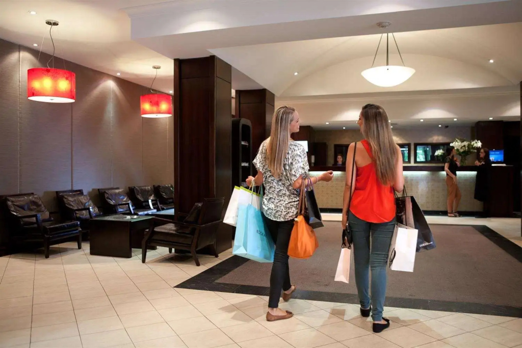 Crowne Plaza Melbourne Carlton by IHG
