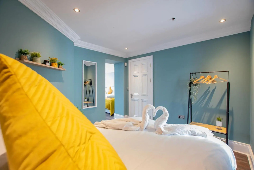 Dublin City Center, 15 Beds, Sleeps 18